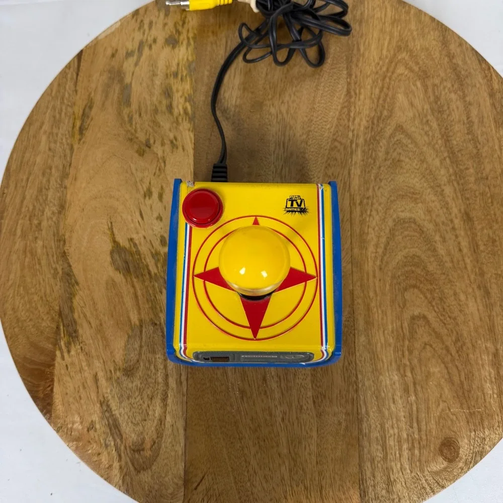 Jakks Pacific TV Games Super Pac-Man Plug and Play Joystick Namco Retro Console